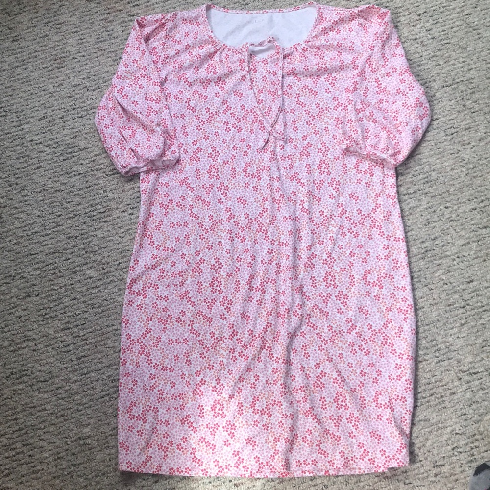 L.L. Bean women’s nightgown. Size small.